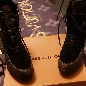 Brand new louis vittuon boots wit box